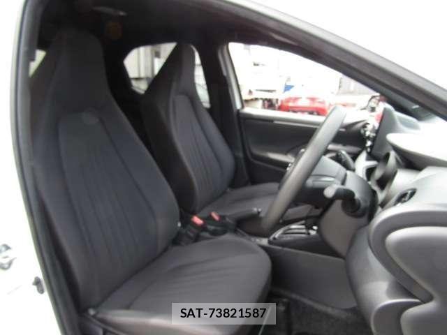 Toyota YARIS 2022-01 6642966-10