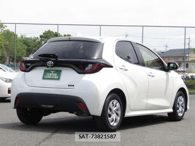 Toyota YARIS 2022-01 6642966-29