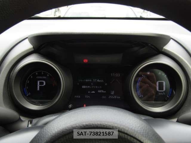 Toyota YARIS 2022-01 6642966-3