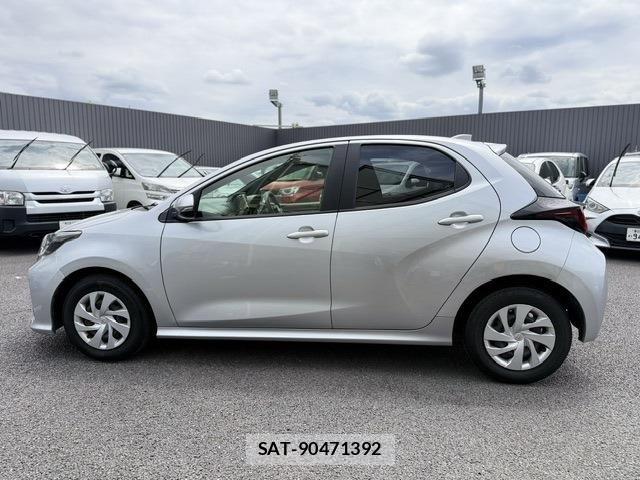 Toyota YARIS 2023-04 6674275-18