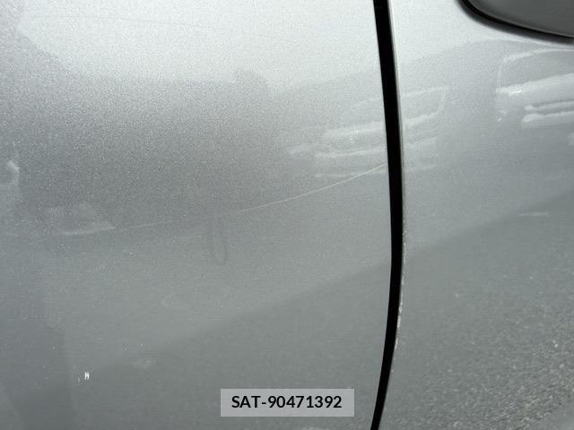 Toyota YARIS 2023-04 6674275-25