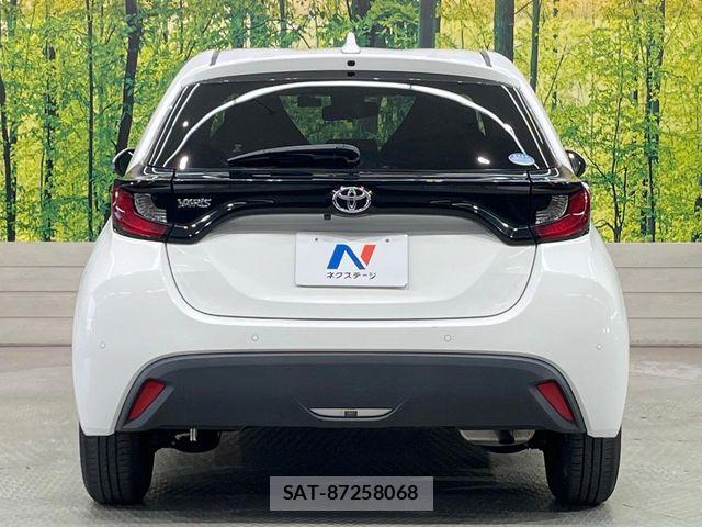 Toyota YARIS 2020-07 6674281-14