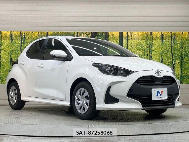Toyota YARIS 2020-07 6674281-15