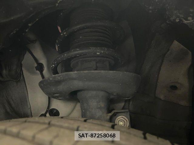 Toyota YARIS 2020-07 6674281-19