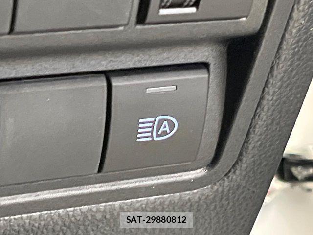 Toyota YARIS 2023-04 6674273-5