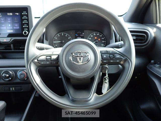 Toyota YARIS 2021-02 6674277-14