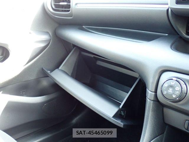 Toyota YARIS 2021-02 6674277-17