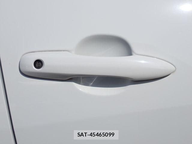 Toyota YARIS 2021-02 6674277-23