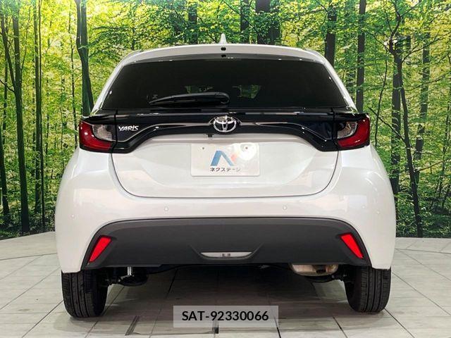 Toyota YARIS 2023-05 6674272-14