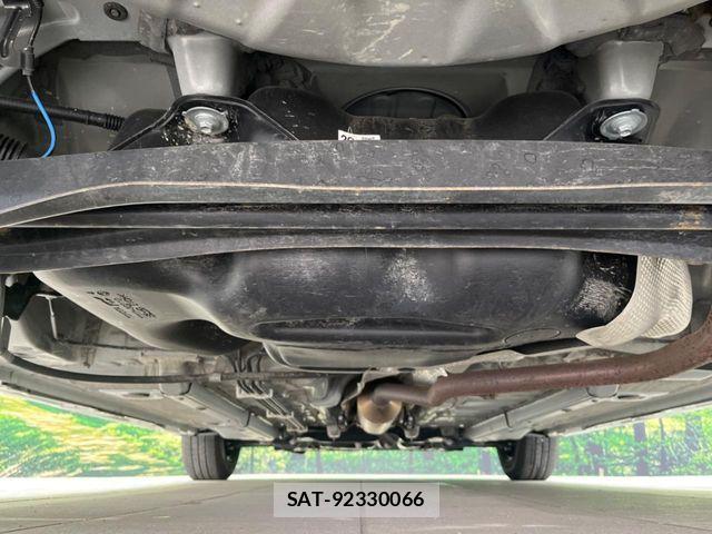 Toyota YARIS 2023-05 6674272-18