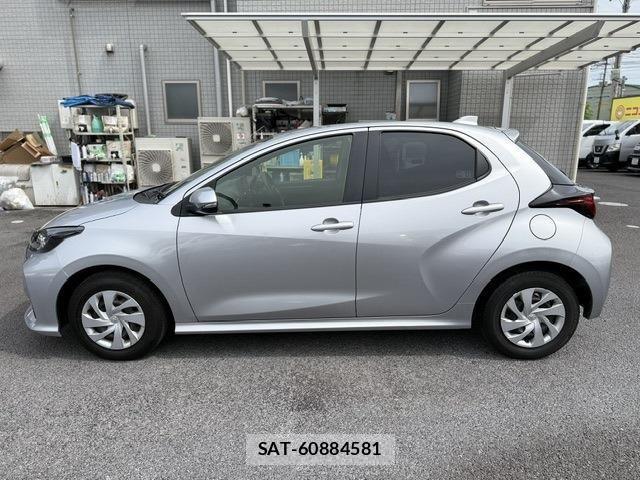 Toyota YARIS 2023-04 6674276-17