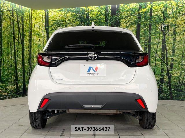 Toyota YARIS 2022-03 6674271-14