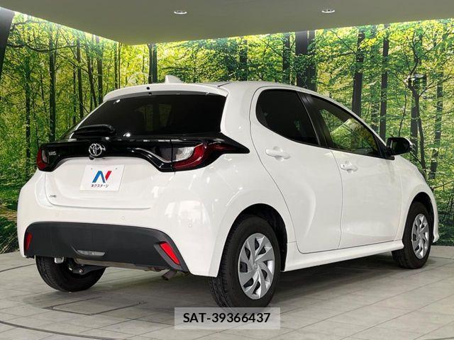 Toyota YARIS 2022-03 6674271-16