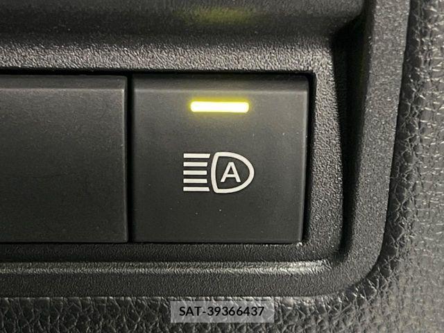 Toyota YARIS 2022-03 6674271-5