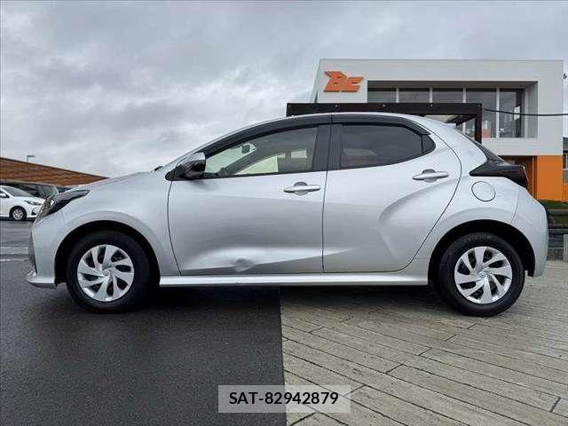 Toyota YARIS 2021-04 6678916-10