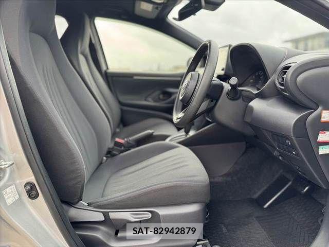 Toyota YARIS 2021-04 6678916-15