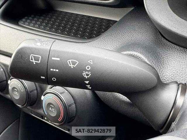 Toyota YARIS 2021-04 6678916-20