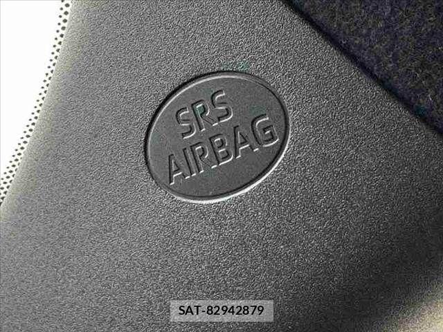 Toyota YARIS 2021-04 6678916-25
