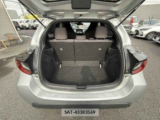 Toyota YARIS 2023-04 6678913-14