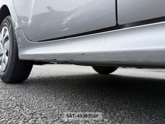 Toyota YARIS 2023-04 6678913-23