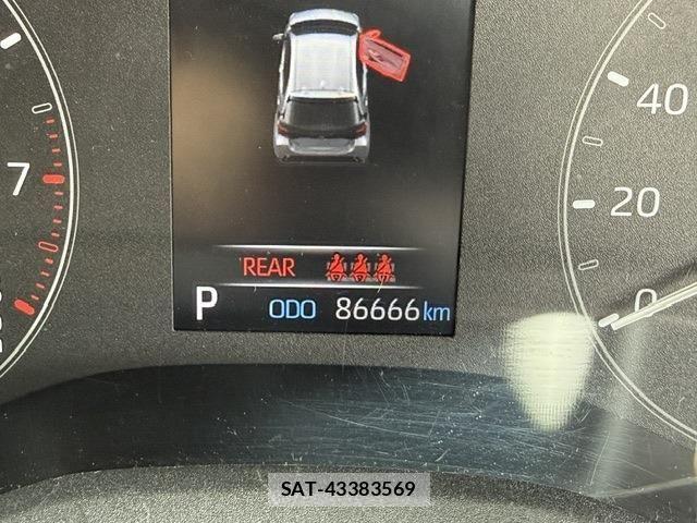 Toyota YARIS 2023-04 6678913-4