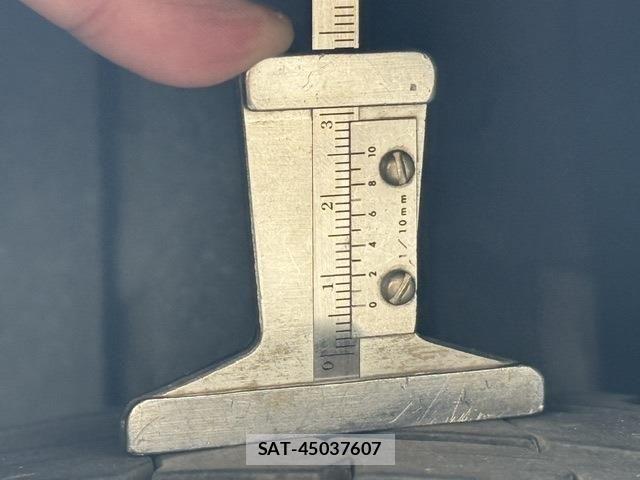 Toyota YARIS 2023-04 6678914-21