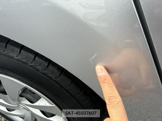 Toyota YARIS 2023-04 6678914-23
