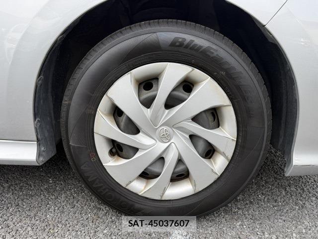 Toyota YARIS 2023-04 6678914-3
