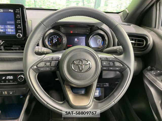 Toyota YARIS 2021-05 6678912-10
