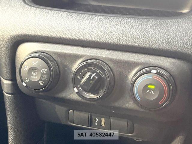 Toyota YARIS 2023-01 6678909-6