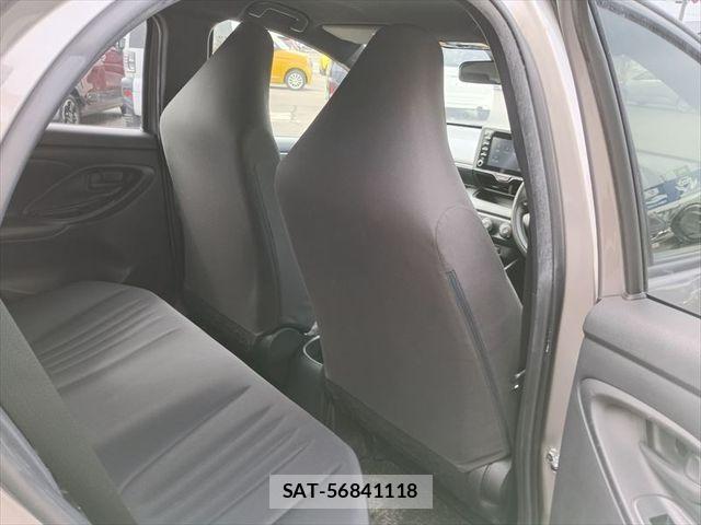 Toyota YARIS 2021-05 6684095-14