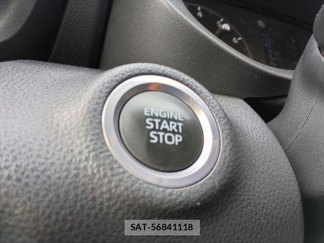 Toyota YARIS 2021-05 6684095-22