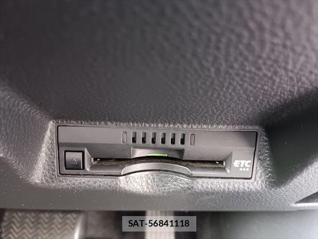 Toyota YARIS 2021-05 6684095-27
