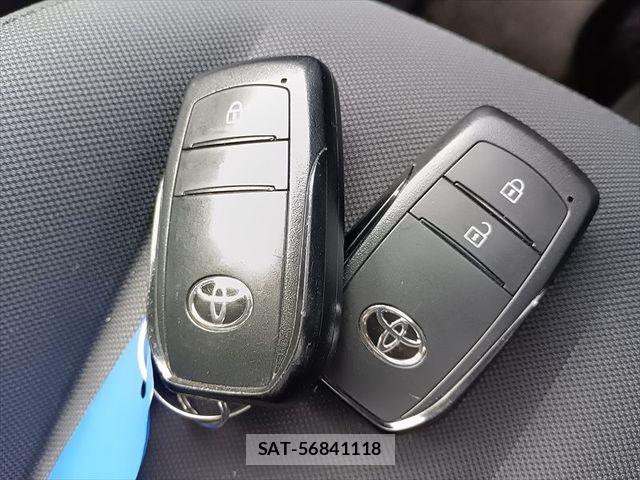 Toyota YARIS 2021-05 6684095-28