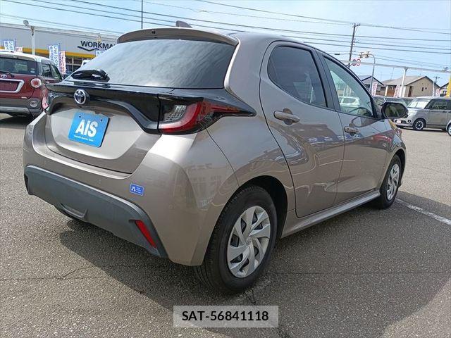 Toyota YARIS 2021-05 6684095-2