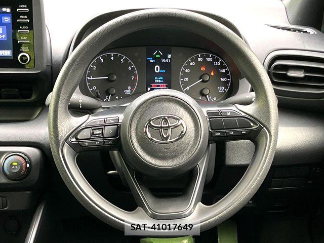 Toyota YARIS 2023-03 6684094-10