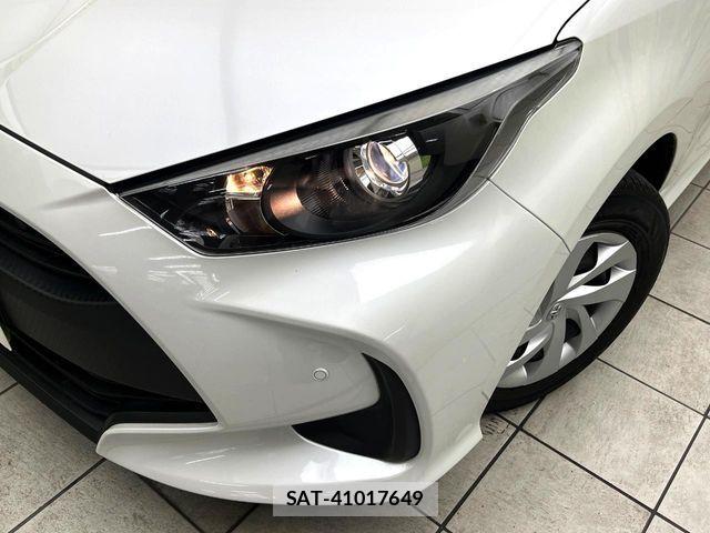 Toyota YARIS 2023-03 6684094-11