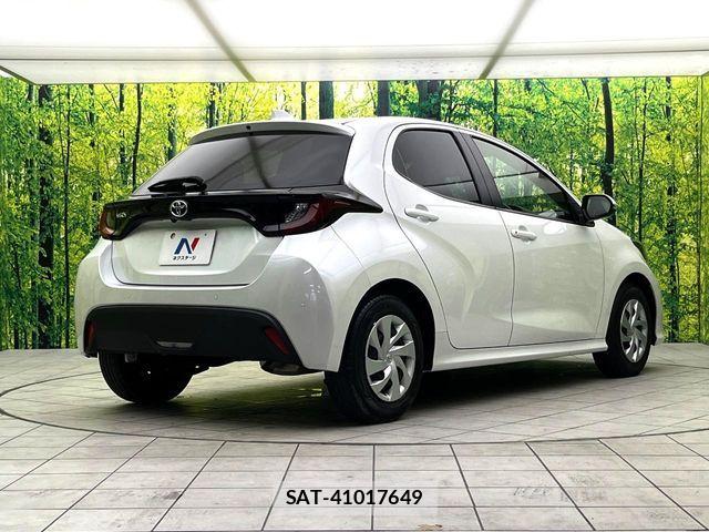Toyota YARIS 2023-03 6684094-16