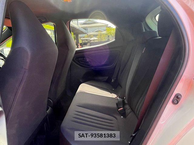 Toyota YARIS 2020-03 6691360-12