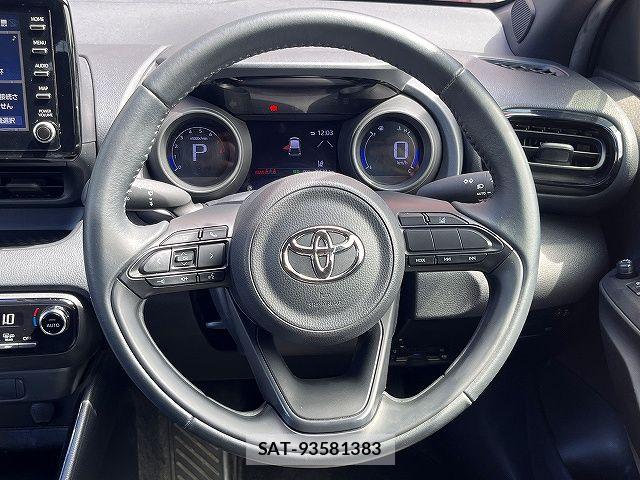 Toyota YARIS 2020-03 6691360-13