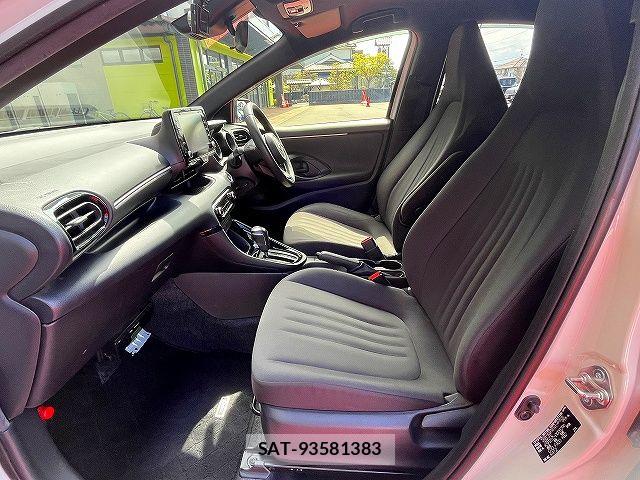 Toyota YARIS 2020-03 6691360-18