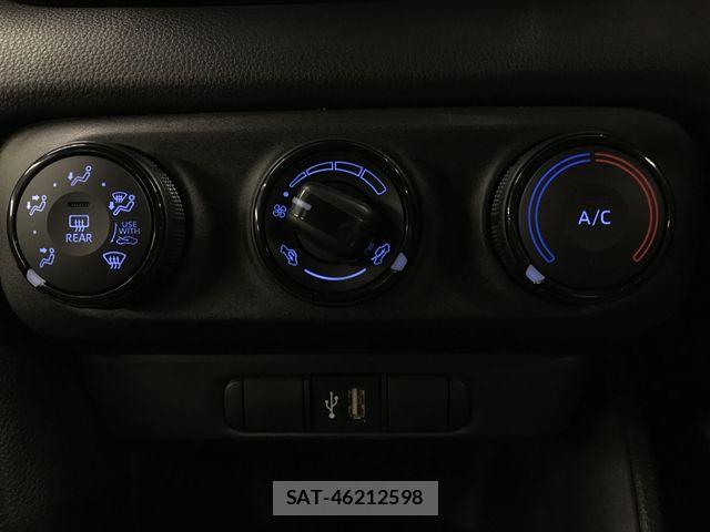 Toyota YARIS 2021-12 6691359-13