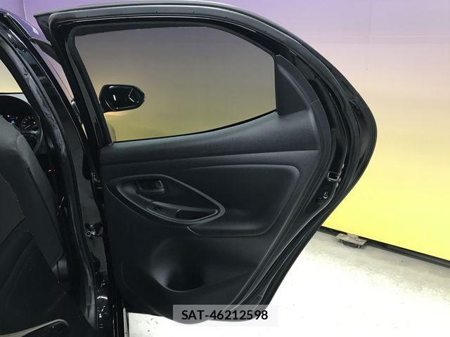 Toyota YARIS 2021-12 6691359-24