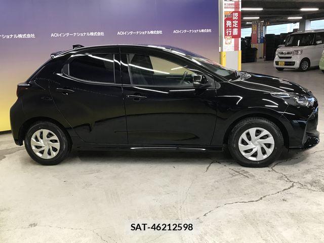 Toyota YARIS 2021-12 6691359-2