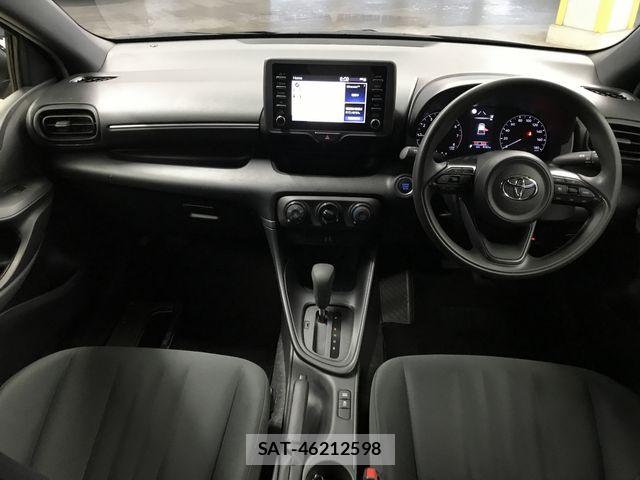Toyota YARIS 2021-12 6691359-5