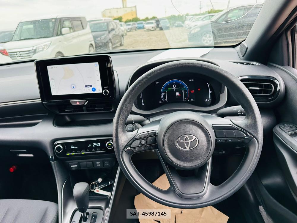 Toyota YARIS 2026 6610201-13