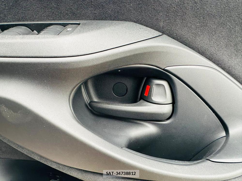 Toyota YARIS 2026 6610202-19