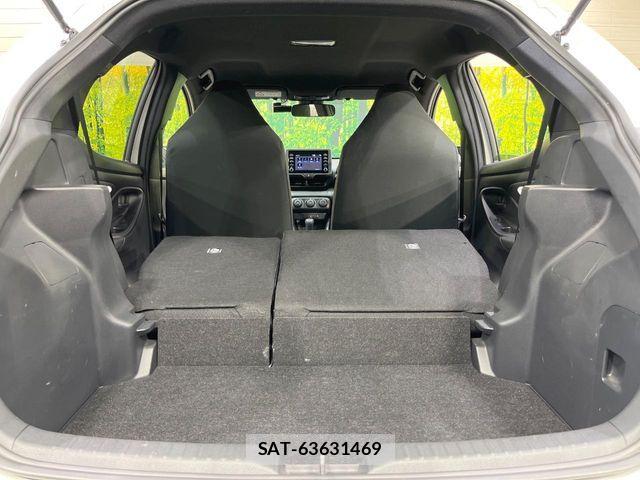Toyota YARIS 2020-07 6717843-9