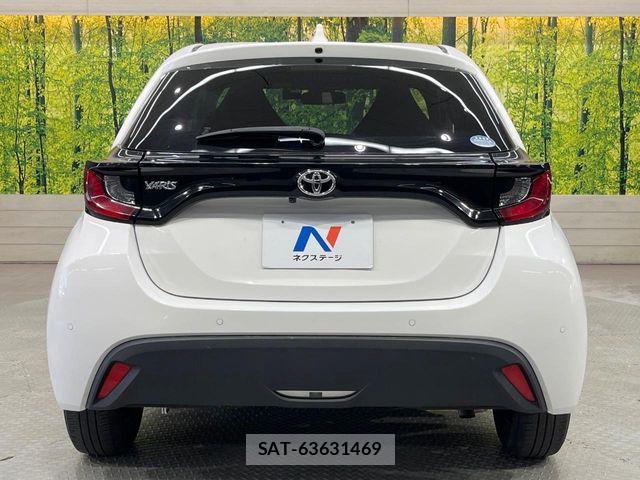 Toyota YARIS 2020-07 6717843-14