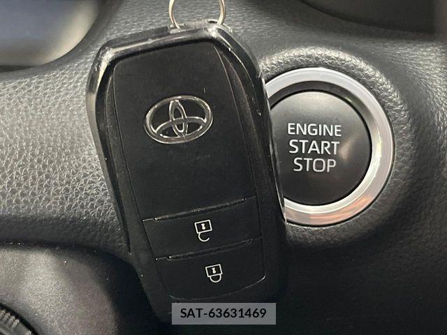 Toyota YARIS 2020-07 6717843-6